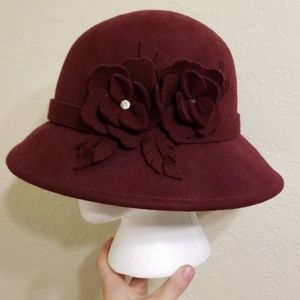 Burgandy wool cloche round hat by Adora
